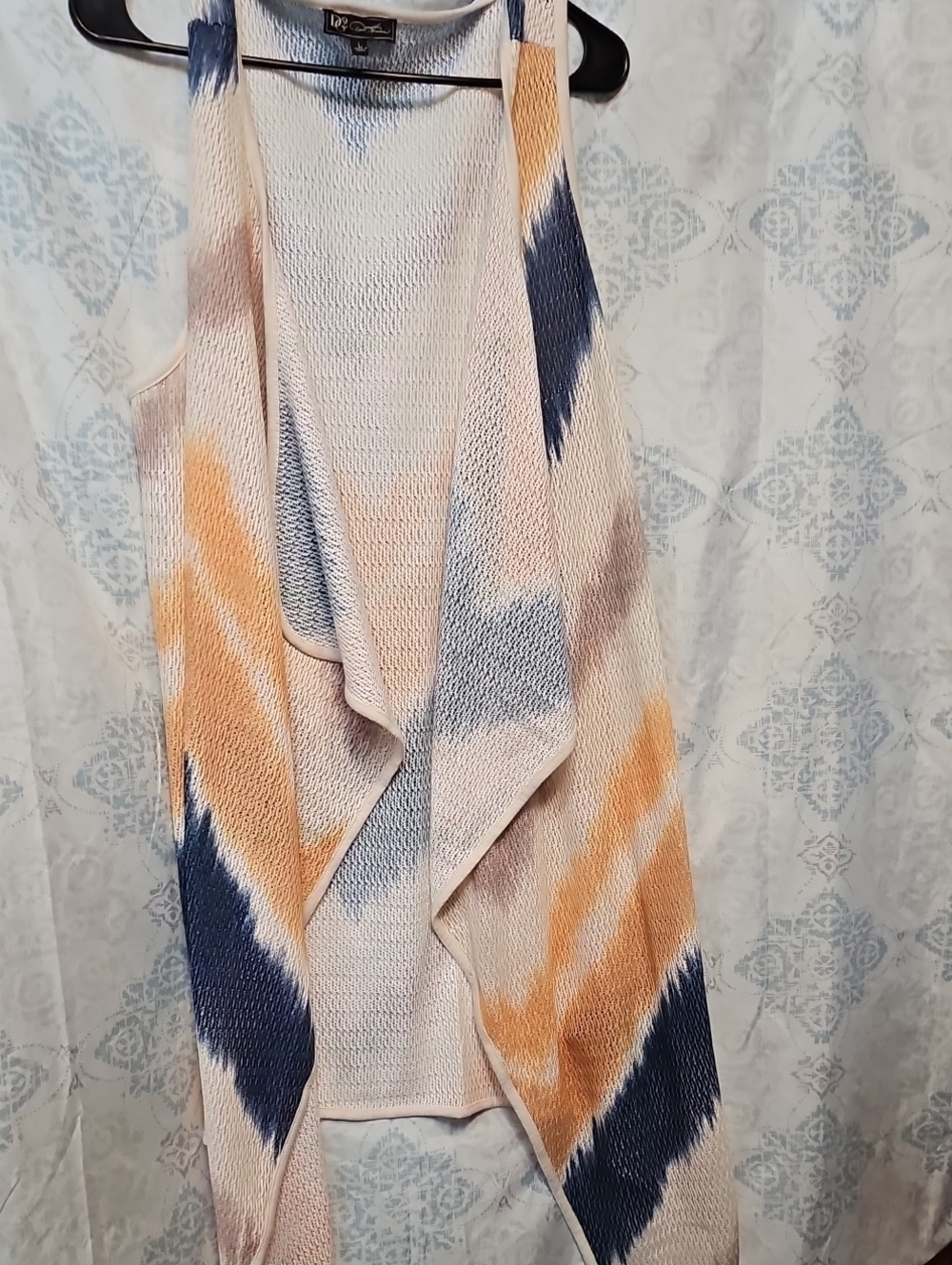 Diane Gilman Open-Front Sleeveless Knit Vest in Peach, Navy & Cream